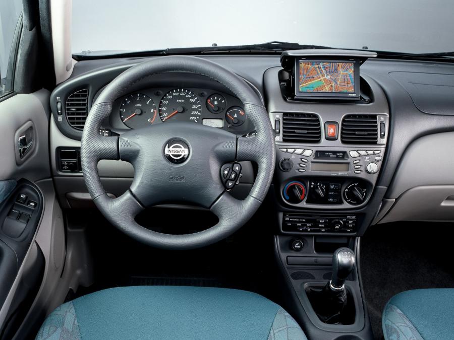  Nissan Almera 5-Door 2000 года  (фото 5 из 5)